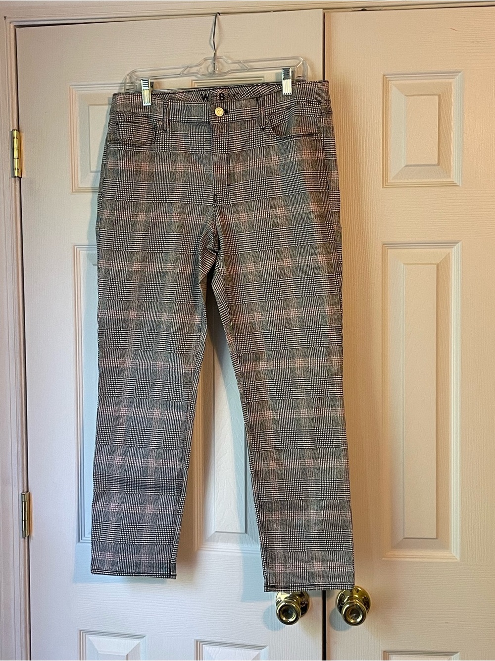WHBM Plaid Straight-Leg Trousers in Gray and Pink